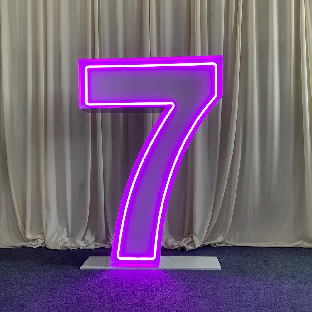 Diodo luminescente RGB Neon il - Light Up Letters Marquee recensione e prezzo